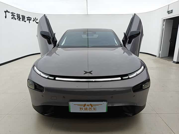 Фото 2 - XPeng P7