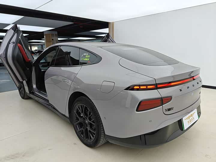 Фото 5 - XPeng P7
