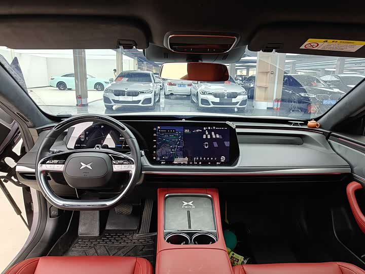 Фото 6 - XPeng P7