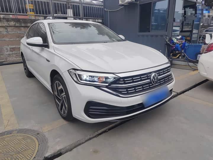 Фото 4 - Volkswagen Sagitar L