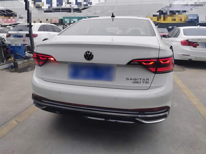 Фото 6 - Volkswagen Sagitar L