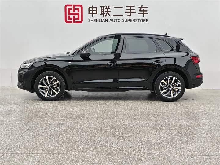 Фото 3 - Audi Q5L