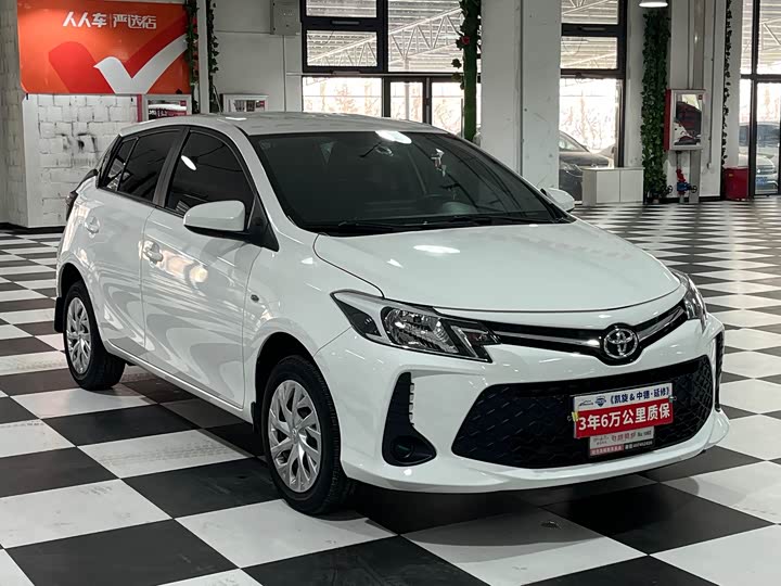 Фото 3 - Toyota Vios FS