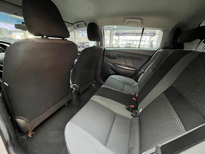 Фото 9 - Toyota Vios FS