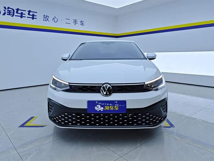 Фото 2 - Volkswagen Lavida