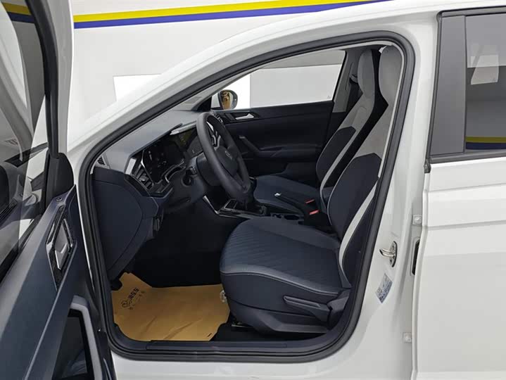 Фото 9 - Volkswagen Lavida