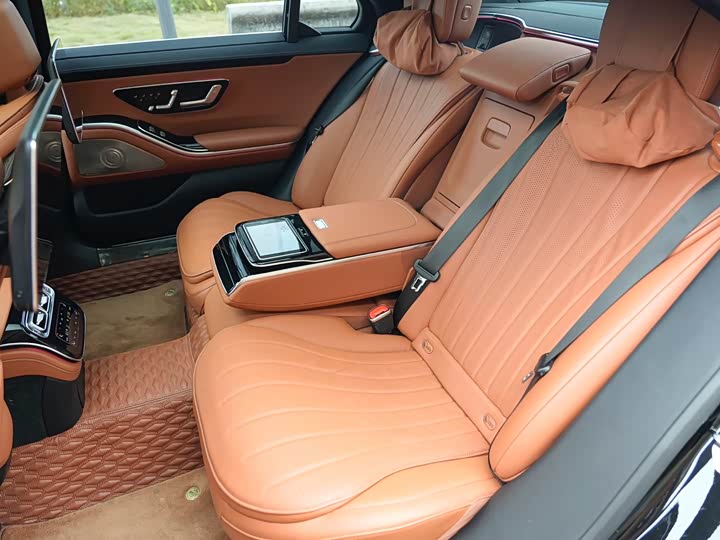 Фото 9 - Mercedes-Benz S-Class