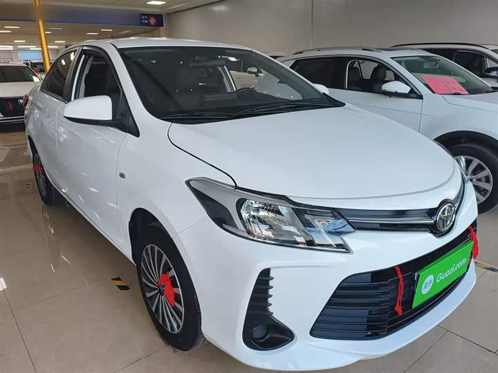 Фото 4 - Toyota Vios