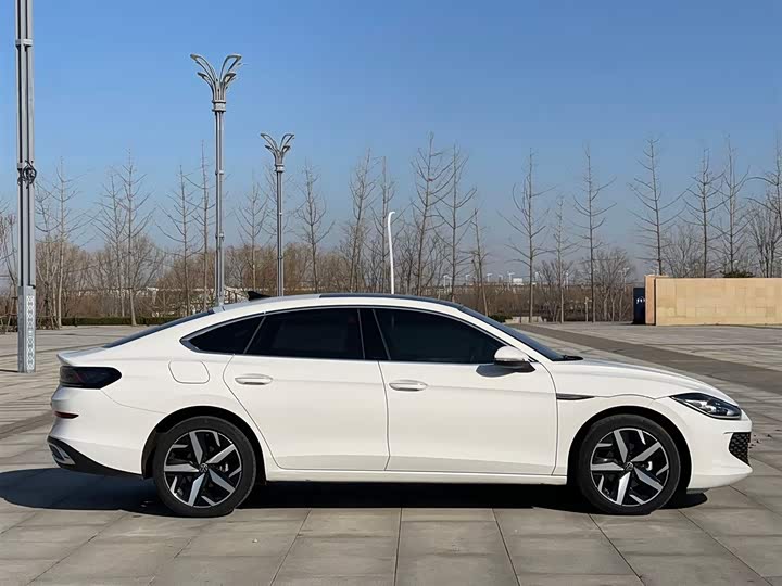 Фото 2 - Volkswagen Lamando L