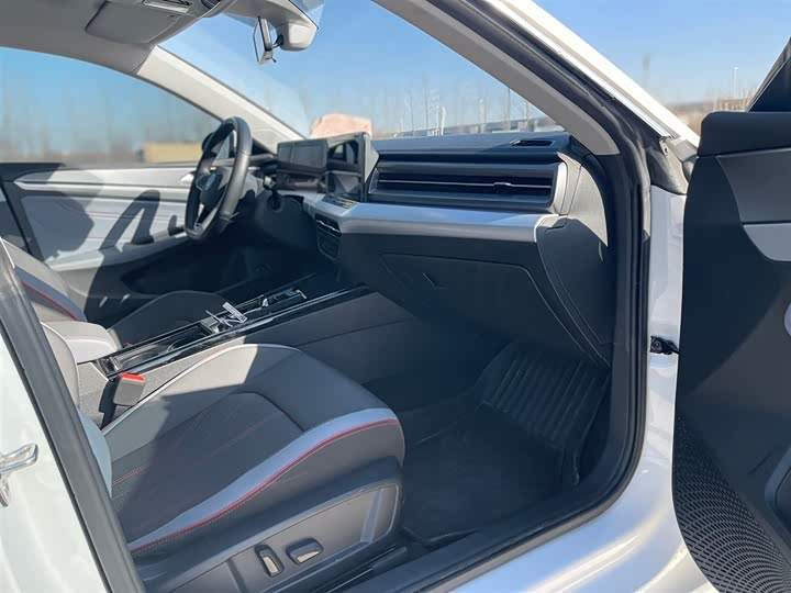 Фото 5 - Volkswagen Lamando L