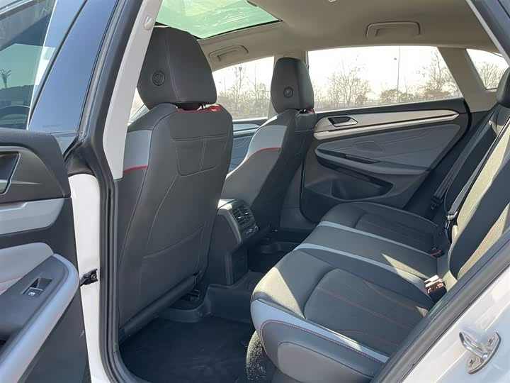 Фото 9 - Volkswagen Lamando L