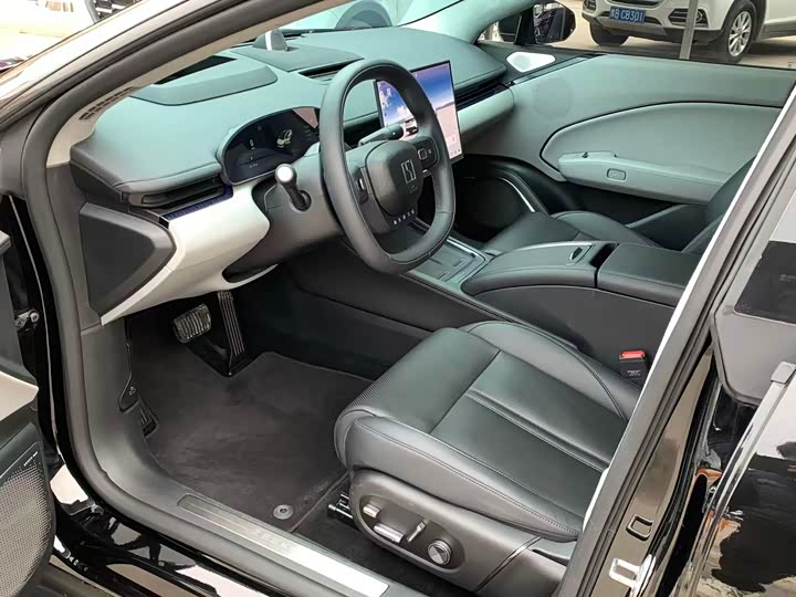 Фото 4 - Zeekr 007