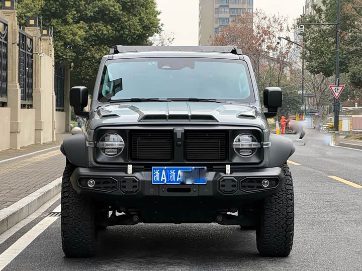 Фото 5 - Tank 300