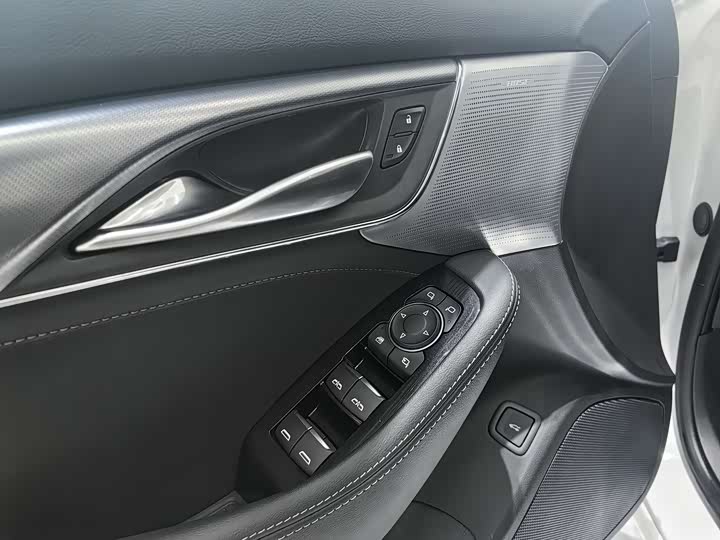 Фото 7 - Cadillac CT5