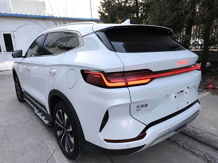 Фото 8 - BYD Song Plus Hybrid/EV