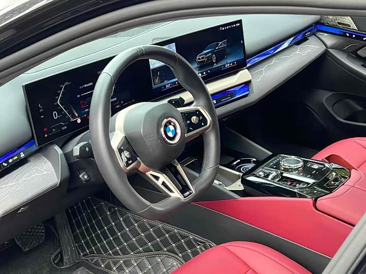 Фото 4 - BMW 5 Series