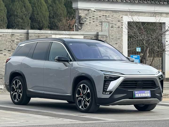 Фото 2 - Nio ES8