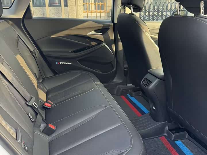 Фото 7 - Buick Verano