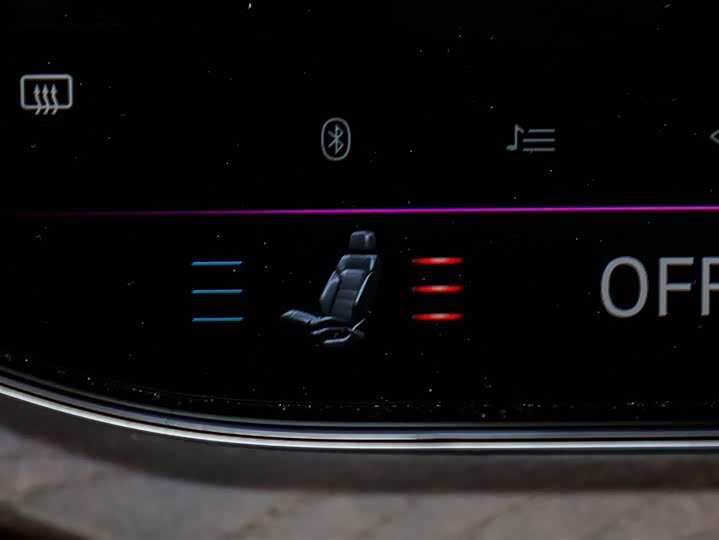 Фото 7 - Volkswagen Touareg