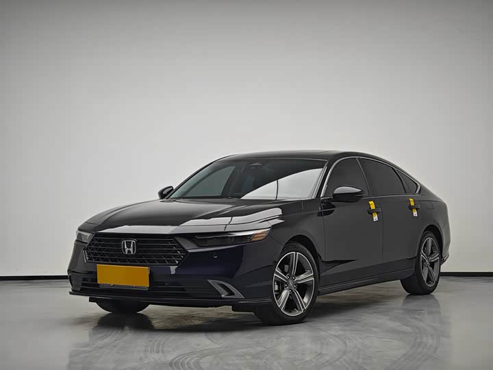 Фото 1 - Honda Accord