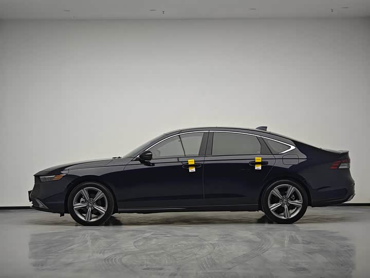 Фото 8 - Honda Accord