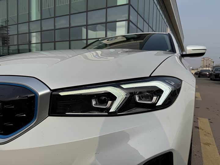 Фото 5 - BMW i3