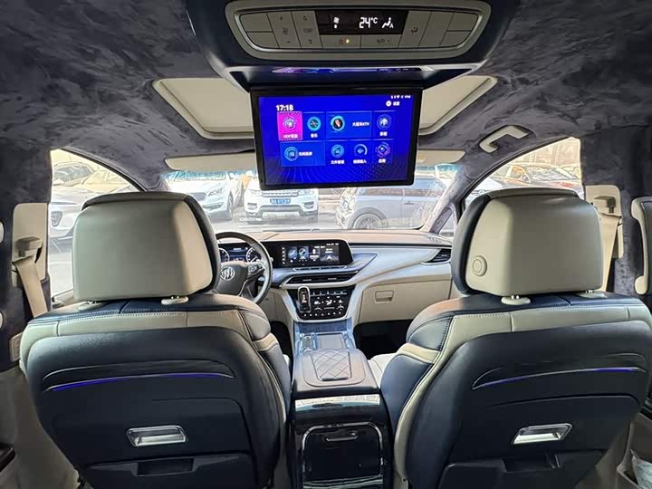 Фото 3 - Buick GL8 ES