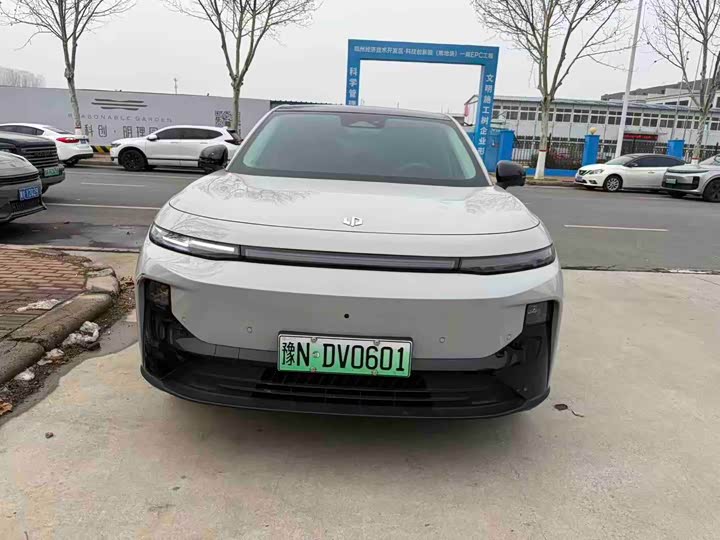 Фото 2 - Leapmotor B10