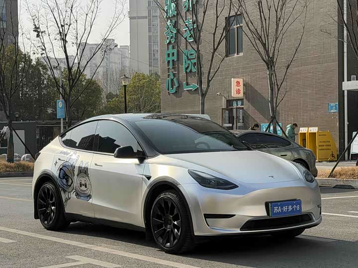 Фото 3 - Tesla Model Y