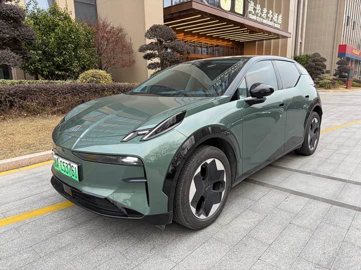 Фото 1 - Zeekr X