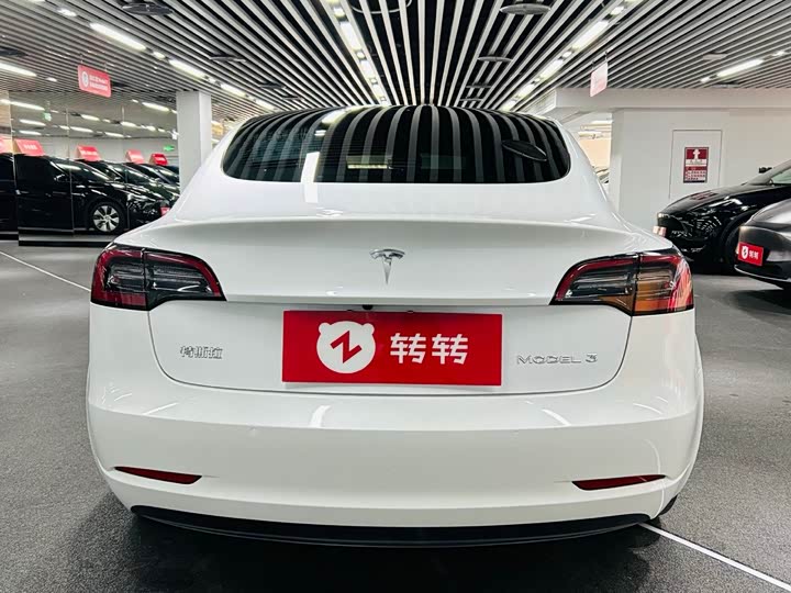 Фото 5 - Tesla Model 3