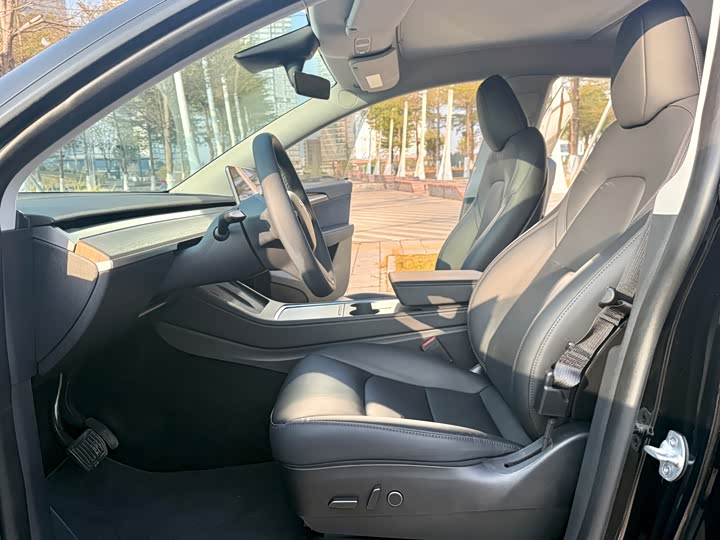 Фото 7 - Tesla Model Y