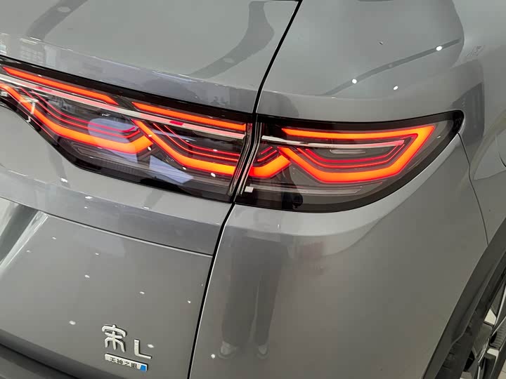 Фото 6 - BYD Song L DM-i Hybrid