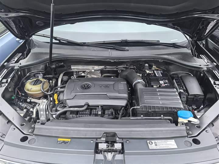 Фото 2 - Volkswagen Tiguan X