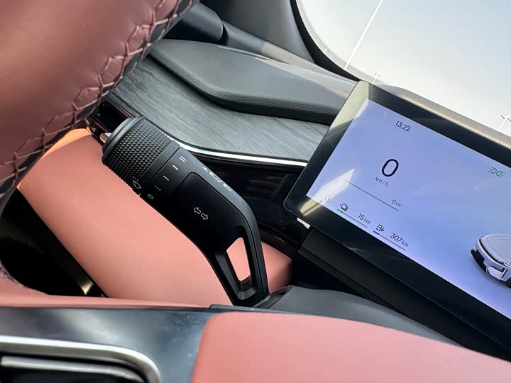 Фото 9 - Geely Galaxy L6