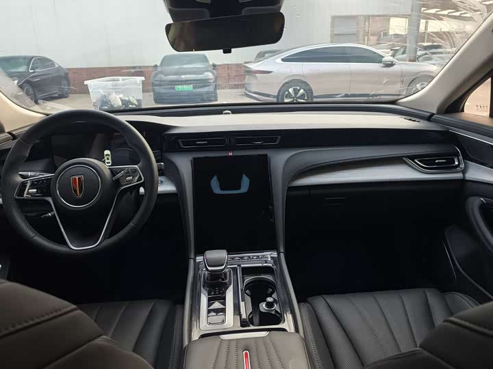 Фото 6 - Hongqi H5