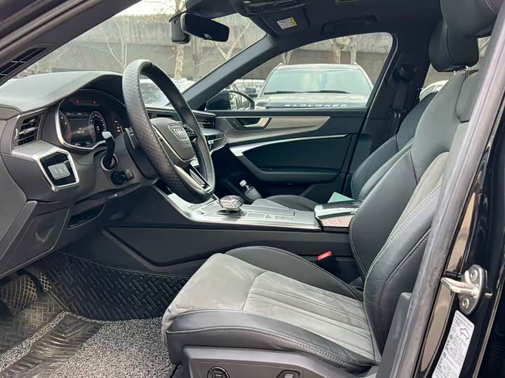 Фото 3 - Audi A6L