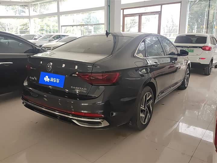 Фото 3 - Volkswagen Sagitar L