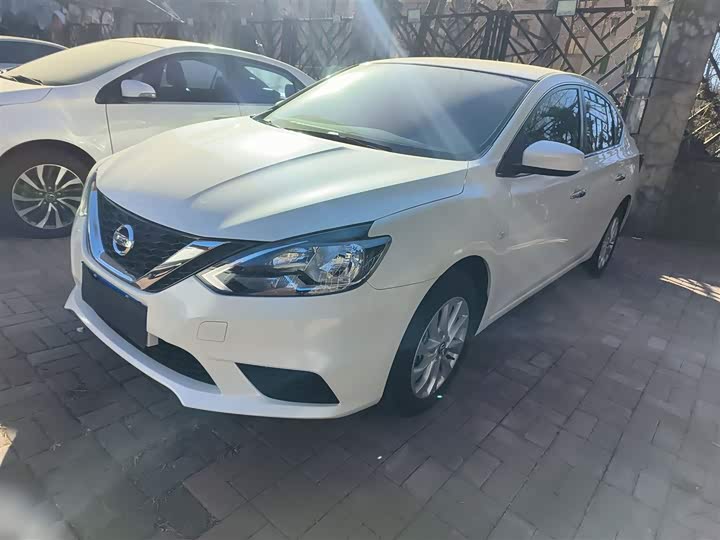 Фото 2 - Nissan Sylphy