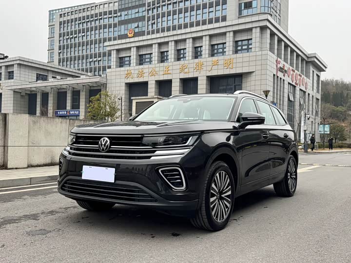 Фото 1 - Volkswagen Tavendor