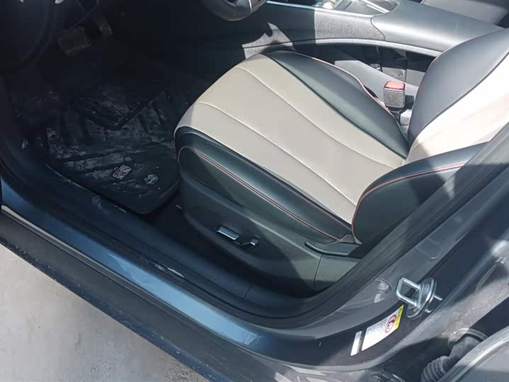 Фото 9 - BYD Dolphin