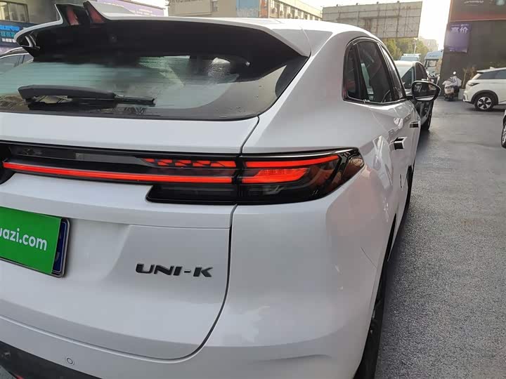 Фото 8 - Changan UNI-K