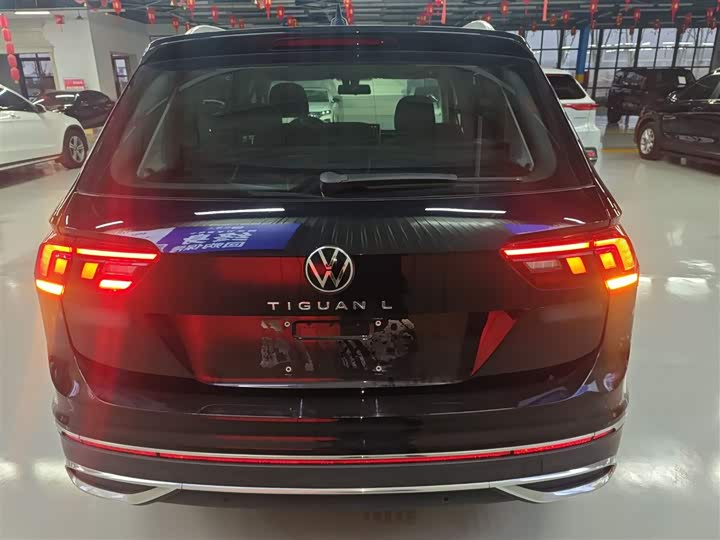 Фото 6 - Volkswagen Tiguan L Pro