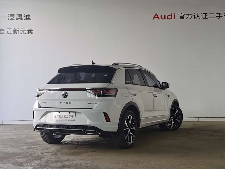 Фото 3 - Volkswagen T-Roc