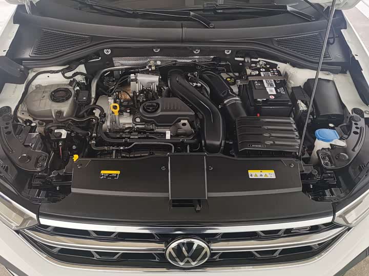 Фото 4 - Volkswagen T-Roc