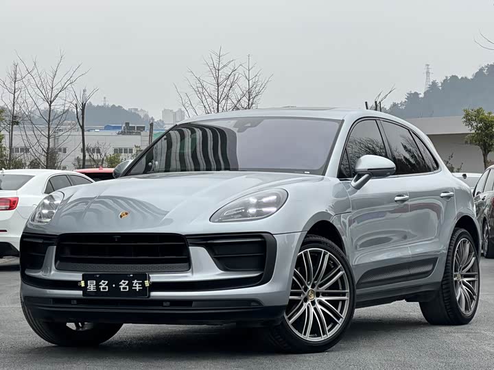 Фото 1 - Porsche Macan