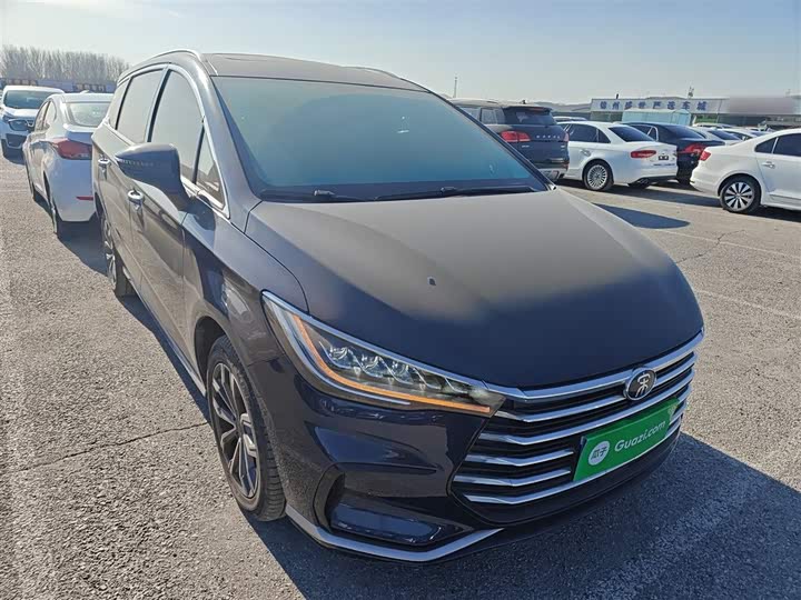 Фото 4 - BYD Song Max