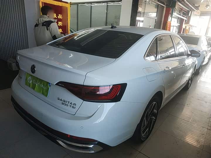 Фото 7 - Volkswagen Sagitar L