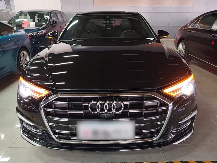 Фото 3 - Audi A6L