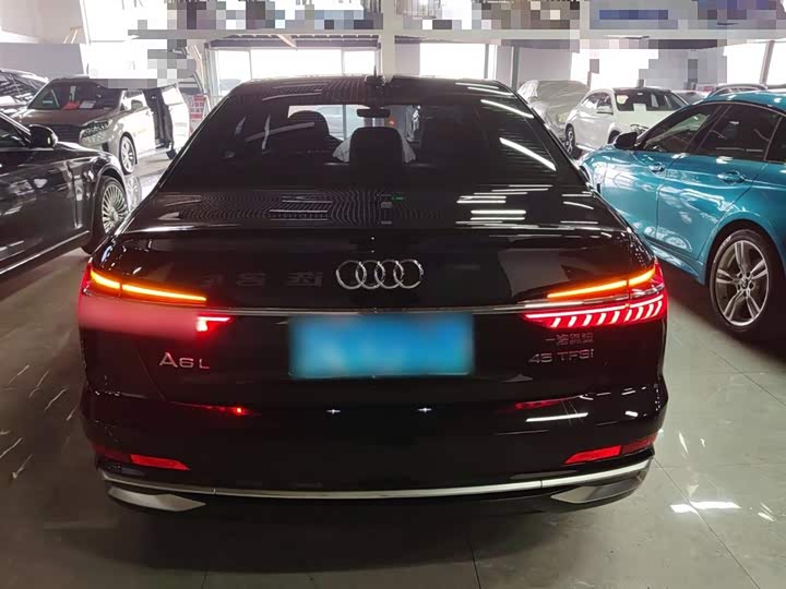 Фото 6 - Audi A6L